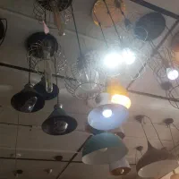 لوستر و لامپ