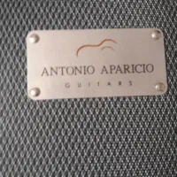 گیتار آنتونیو آپاراچیو