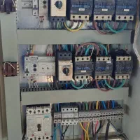 خدمات برق صنعتی و ساختمانی