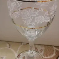 تعدادی ظرف بلور خارجی|ظروف سرو و پذیرایی|اصفهان, رزمندگان|دیوار