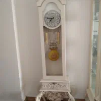 ساعت ایستاده منبط کاری شده