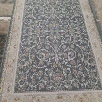 ۲تخته فرش نو نو از کاور درآمده ۴متری و۱در۲قیطران