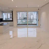 آپارتمان۱۳۵متری/۲خواب مستر/نوساز/فرعی دنج و مشجر