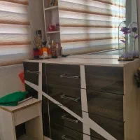 تخت و میز ارایش|تخت و سرویس خواب|شاهین‌شهر, عطار|دیوار