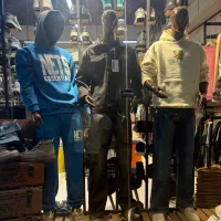 فروشنده خانم