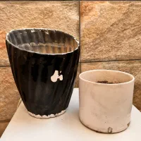 ست گلدان برای باغچه به همراه پایه چوبی