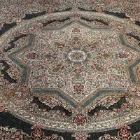 ۵ تخته فرش ۹ متری و ۱ تخته ۶ متری مثل‌ هم