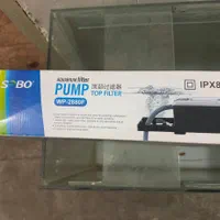 اکواریوم با شیشه و پایه و تمامی وسایل