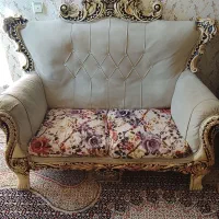 مبل نیمه سلطنتی تمیز