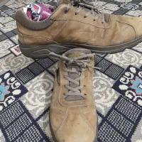 یک جفت کفش راحتی|کیف، کفش، کمربند|قرچک, باقرآباد|دیوار