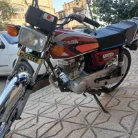 موتورهندا ۱۲۵ مدارک به نام و بیمه|موتورسیکلت|مشهد, توس (بلوار توس)|دیوار