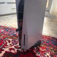 Ps5  به همراه دسته و هدست خودش