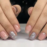 خدمات ناخن با تخفیف ویژه