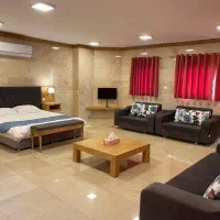 اجاره-ی-روزانه-ی-واحد-نزدیک-میدان-نقش-جهان