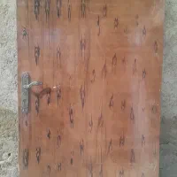 ۴عدد درب چوبی در حد نو