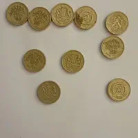 سکه های کلکسیونی یک پوندی و تعدادی پنی