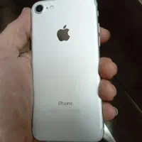 ایفون سون درحد آکبند