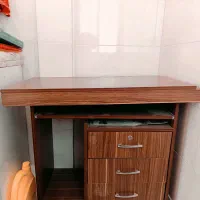 میز کامپیوتر و کتابخانه اداری