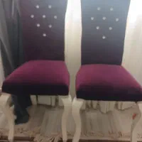 دو عدد صندلی