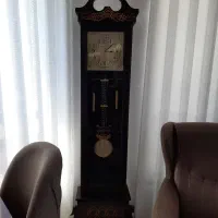 ساعت ایستاده چوبی