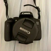 دوربین کانن 750D در حد نو