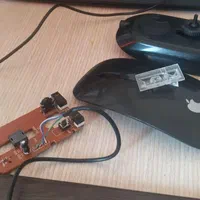 ماوس اپل باز شده سالم دانشجویی