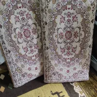 یک جفت پشتی کرم قهوه ای رنگ