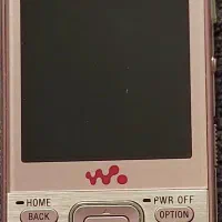 واکمن سونی صورتی mp4 player با شارژر اوریجنال