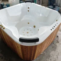 وان جکوزی حمام ۴ نفره