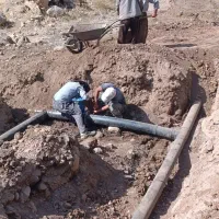 جوشکاری انواع لوله های پلی اتیلن و آهنی