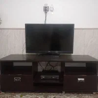 تلویزیون با میز