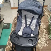 کالسکه و آینه قدی