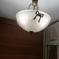 یک عدد لوستر خارجی