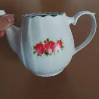 قوری گل سرخی به تعداد|ظروف سرو و پذیرایی|رشت, دروازه لاکان|دیوار