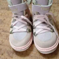 کفش بچه گانه ولباس ورزشی