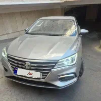 خودرو ام جی۵ وارداتی صفر  رنگ نقره ایی تیتانیومی