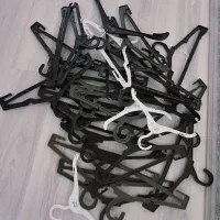 آویز لباس پلاستیکی