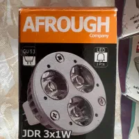 لامپ|لامپ و چراغ|مشهد, دانشجو|دیوار