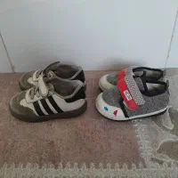 تعدادی کفش و لباس شیک