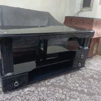 میز تلویزیون شیشه ای بدون خط و خش