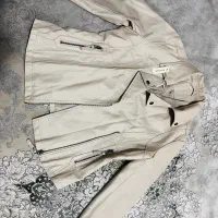 کت چرم کوتاه زنانه کرمی سایز m