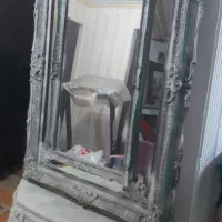 آیینه و کنسول