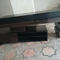 میز تلوزیون در حد نو