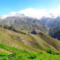 زمین محصور با آب نزدیک بافت