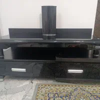 وسایل خانه به دلیل مهاجرت به زیر قیمت فروخته میشود