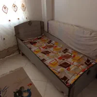 تختخواب سالم و بدون عیب ام دی آف همراه با تشک