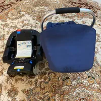 صندلی ماشین و کریر در حد نو ویکی|تخت و صندلی بچه|قم, براسون|دیوار