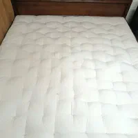 تشک پنبه‌ای دو نفره در حد نو