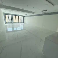 ۲۵۰ متر چهار خواب، پارک ملت