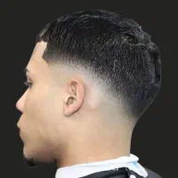 آموزش ۰تا۱۰۰ آرایشگری رنگ دکلره پاکسازی گریم و..
